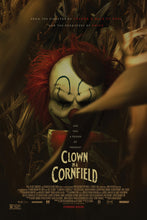 Cargar imagen en el visor de la galería, Poster Pelicula Clown in a Cornfield (2025)