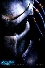 Cargar imagen en el visor de la galería, Poster Pelicula AVP: Alien Vs. Predator