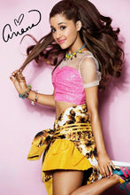 Cargar imagen en el visor de la galería, Poster Ariana Grande